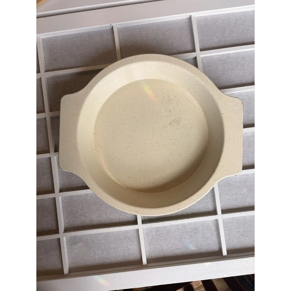 Vintage 1960s-70s Kitchen Avocado Green Speckled Pie Pan 10.5